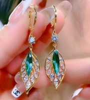 Green Leaf Ear Ring